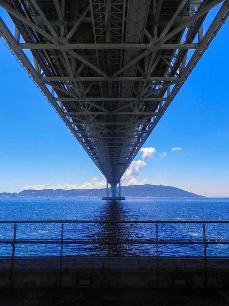 明石海峡大橋の主塔
